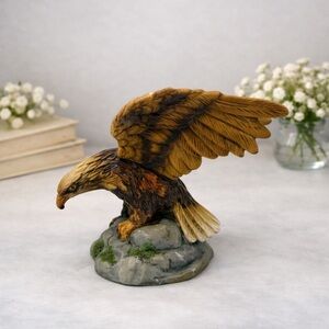 Elegant Eagle Sculpture - Brown and Gray